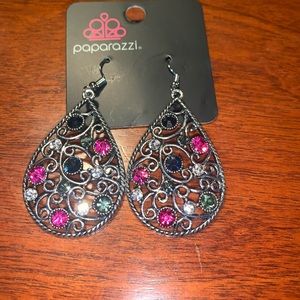 Paparazzi multicolor earrings